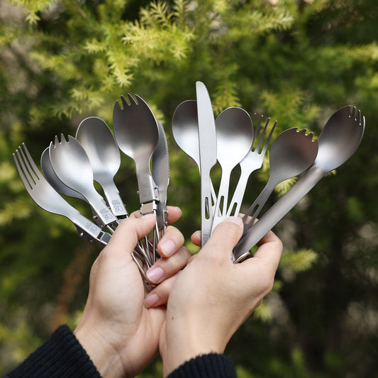 Couverts Pliables en Titane